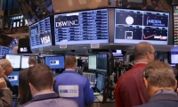 美股三大指数集体收跌 纳指、道指终结九连涨